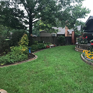 Landscaping-maintenance-